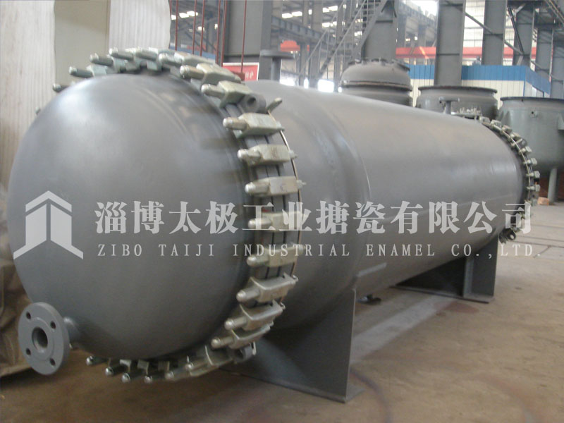 搪玻璃反應(yīng)釜是怎么解決氣液分散問題的