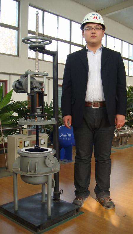 國內(nèi)最小的搪玻璃設備5L搪玻璃反應釜太極制造