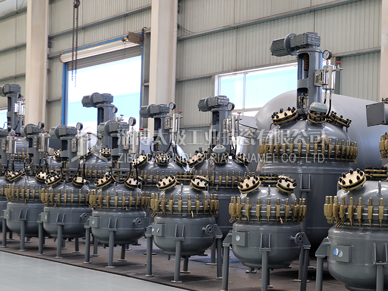 太極開式搪玻璃反應(yīng)釜 